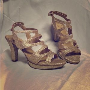 Gold Naturalizer heel.